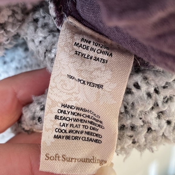 Soft Surroundings Luxe Faux Sherpa Soft Pullover Light Gray Quarter Size Small - Picture 5 of 8